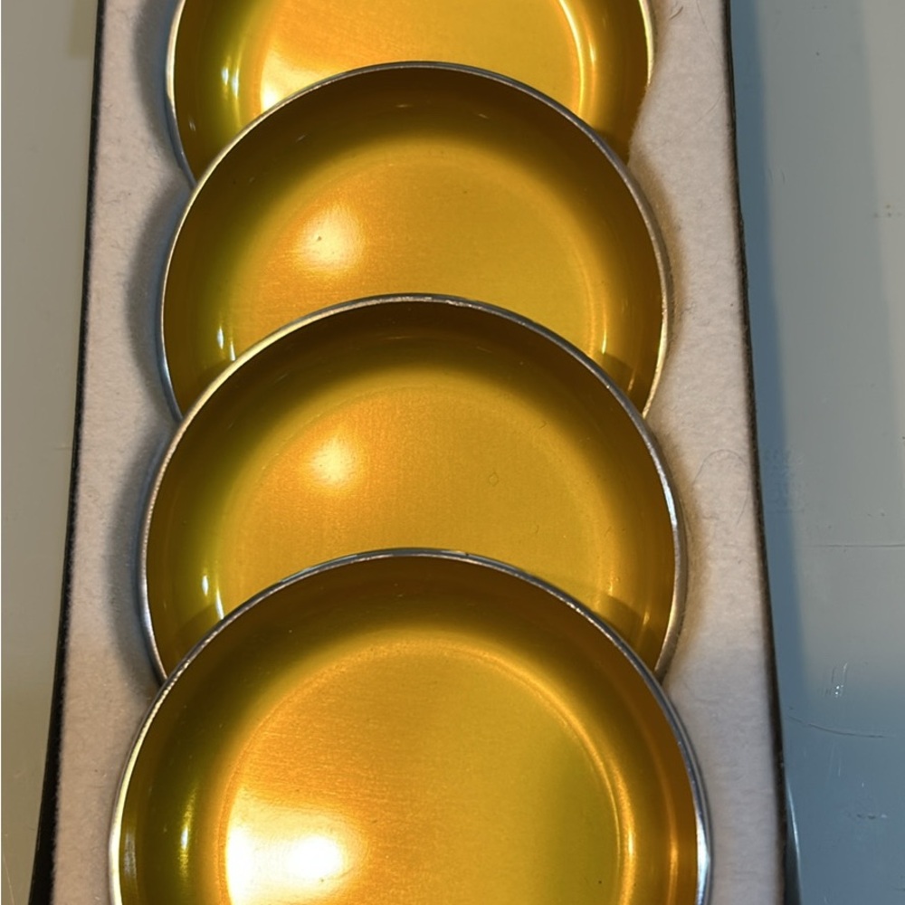 Set of 4 vintage MCM new in box? Emaloxidized aluminum coasters Norway Emalox